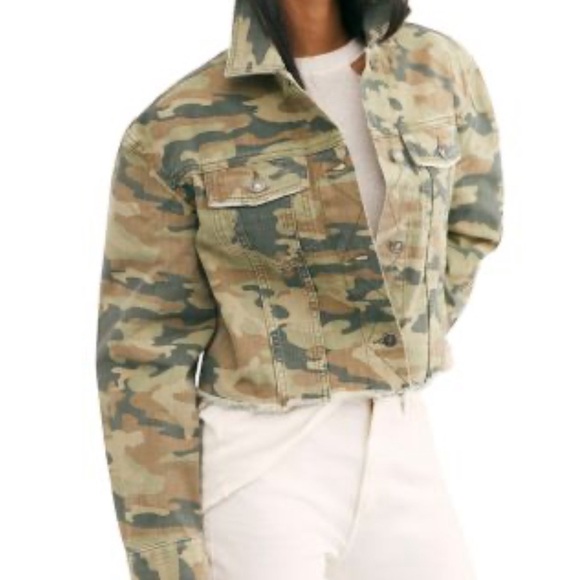 Free People Medium Camo denim Jacket Cropped - Picture 1 of 12
